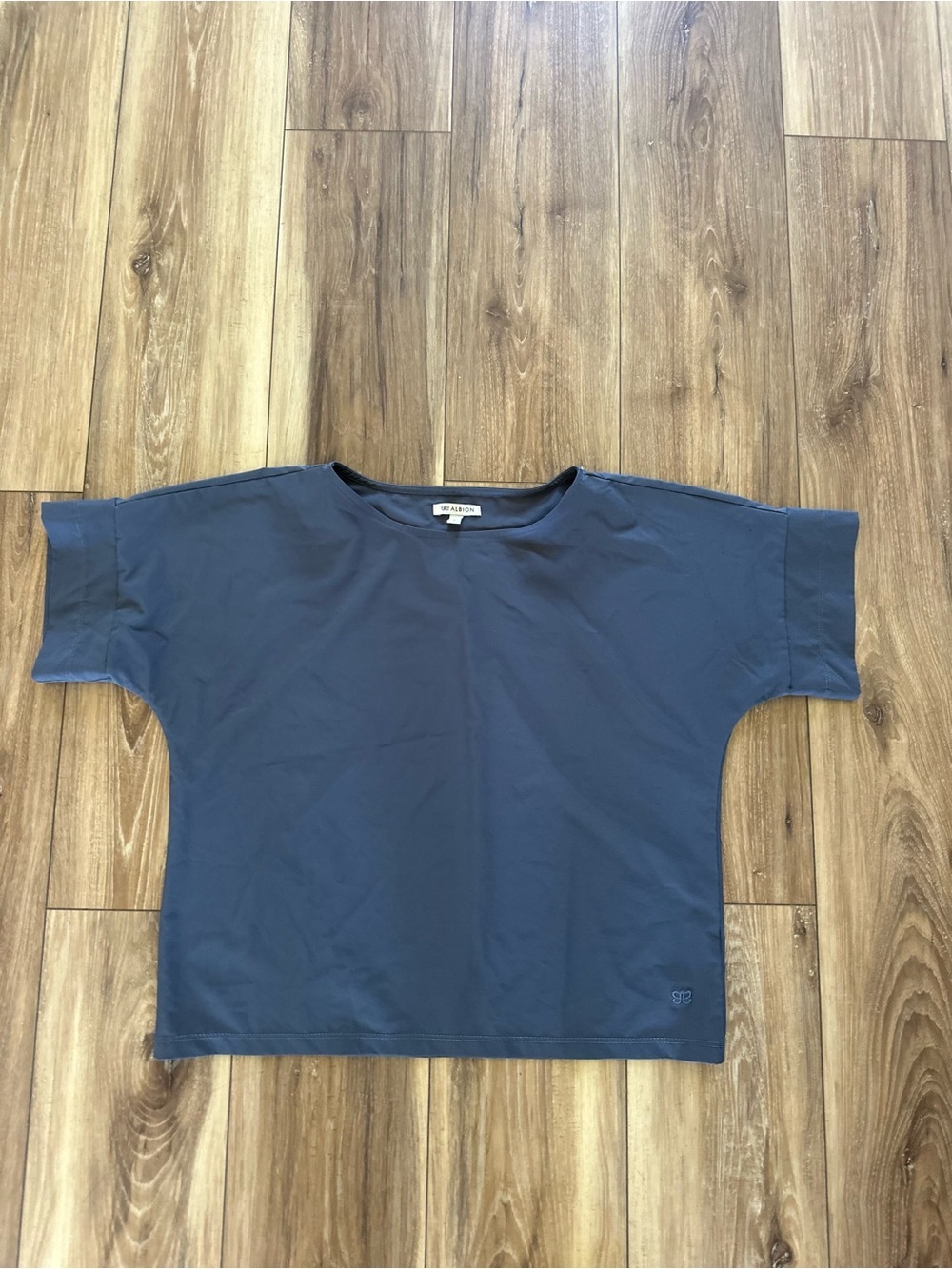 Albion womens athletic top size large
